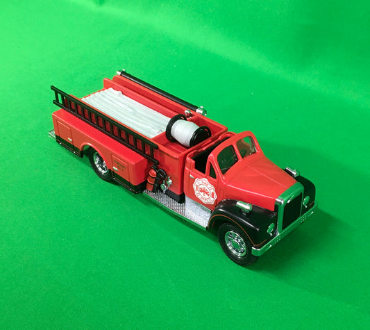 Lionel 2230060 - Fire Truck (Red) - MrMuffin'sTrains