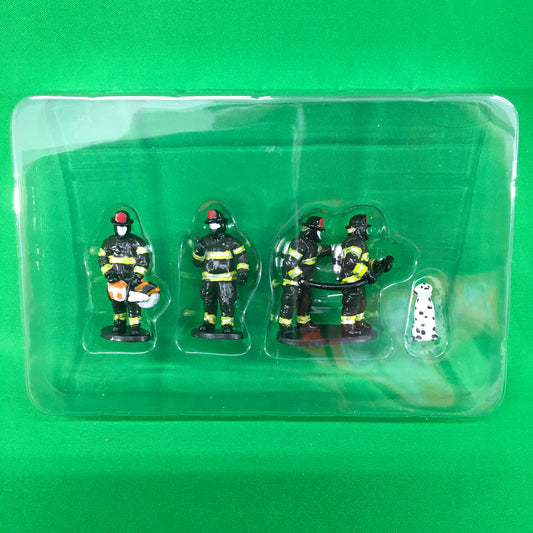 Lionel 2230180 - Firefighter Figures and Dog (4-Pack) - MrMuffin'sTrains