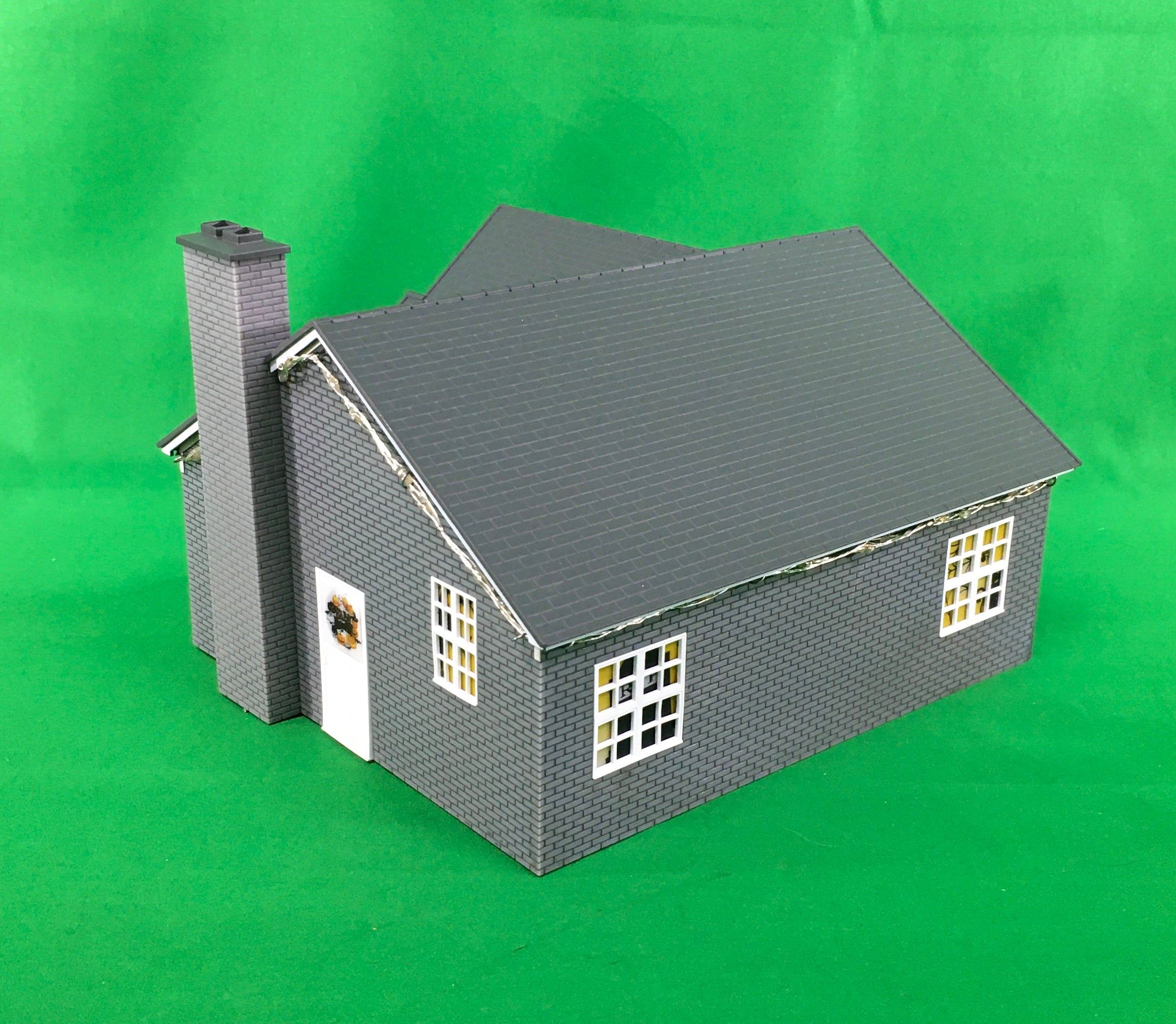 Lionel 1929110 - Plug-Expand-Play "Halloween" House