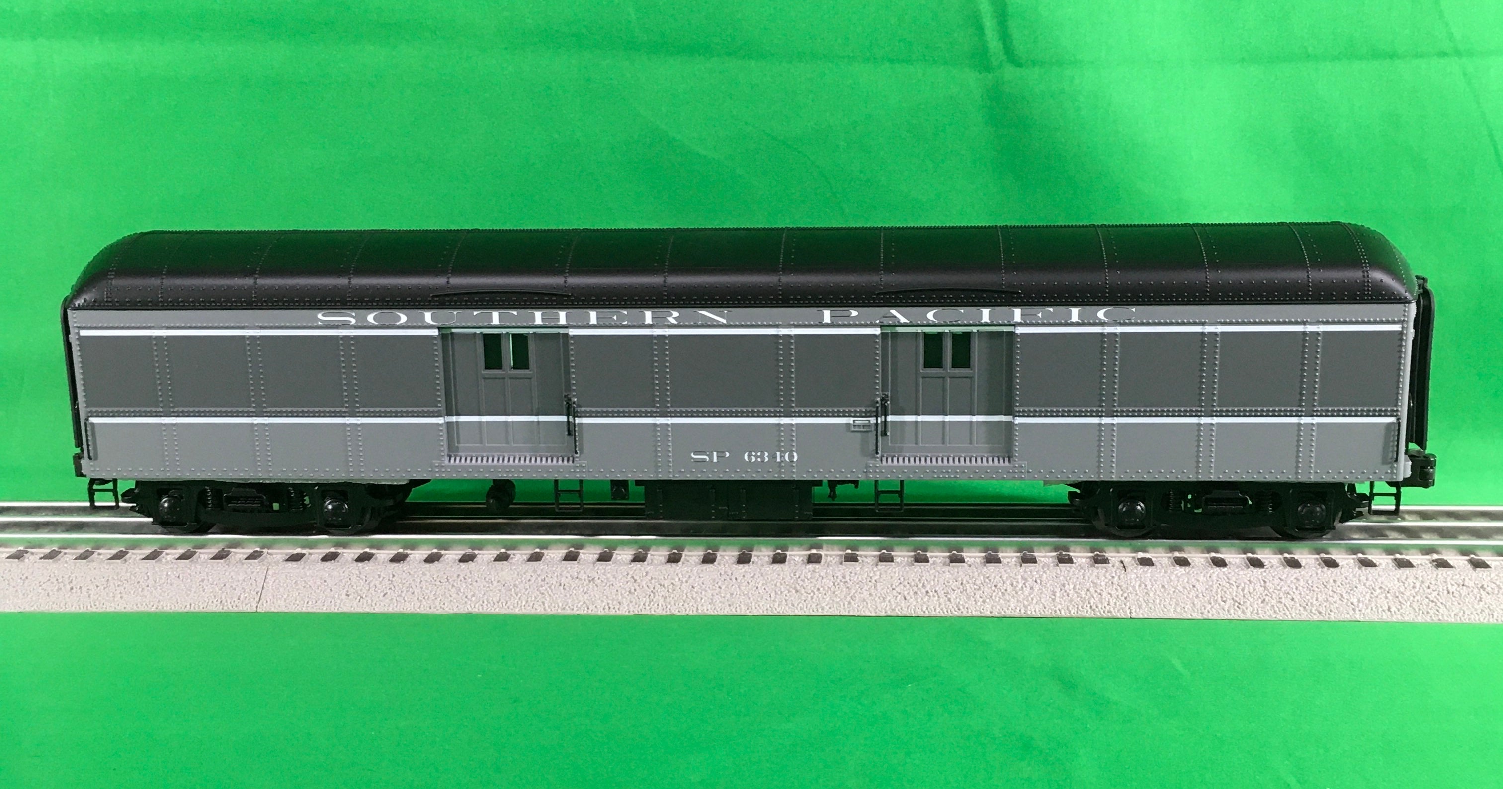 Lionel 1927261 - 60' Baggage Car "Southern Pacific" #6340